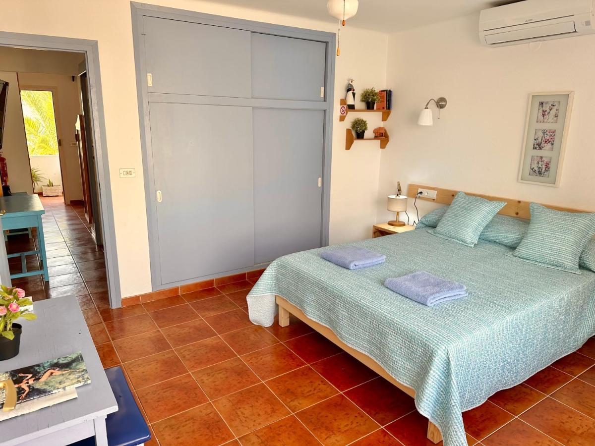 Apt Borras & Roca Plana, Fronte Mare Es Pujols Exteriör bild